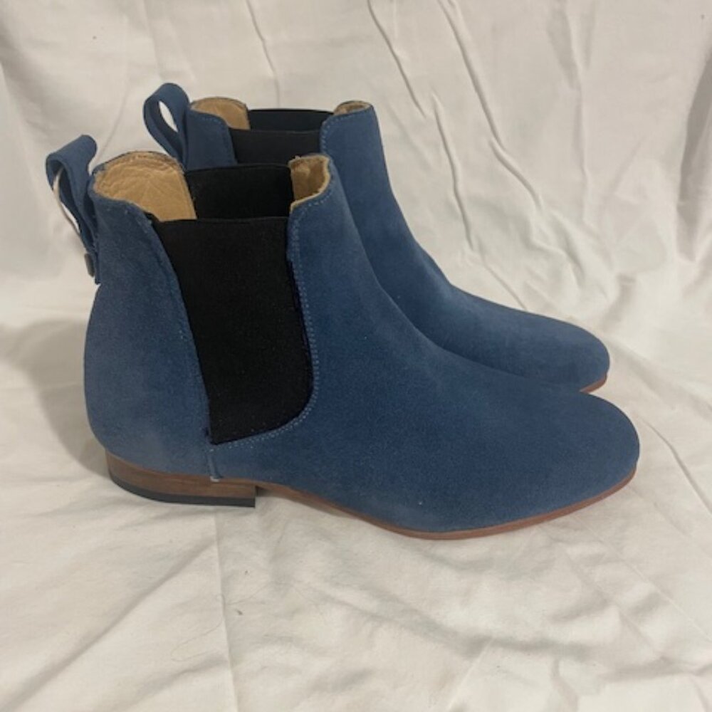 DIEPPA RESTREPO - Picture 2 of 3